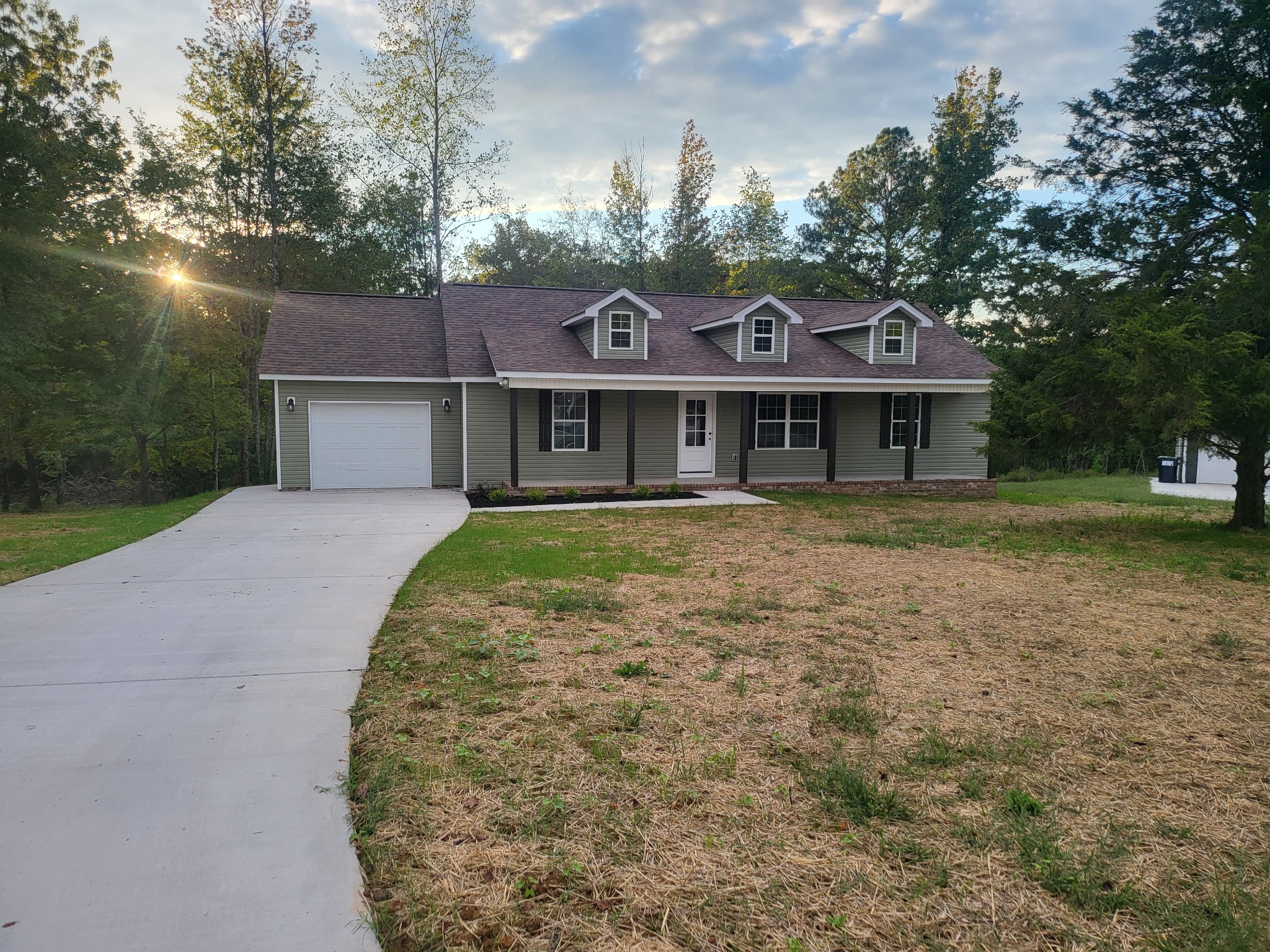 123 Lighthouse Dr Summertown, TN 38483